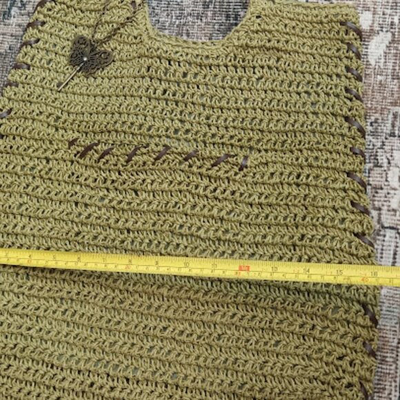 Sun N’ Sand Medium Natural Crochet Shoulder Tote Green Brown Butterfly Bag Charm - Picture 8 of 10